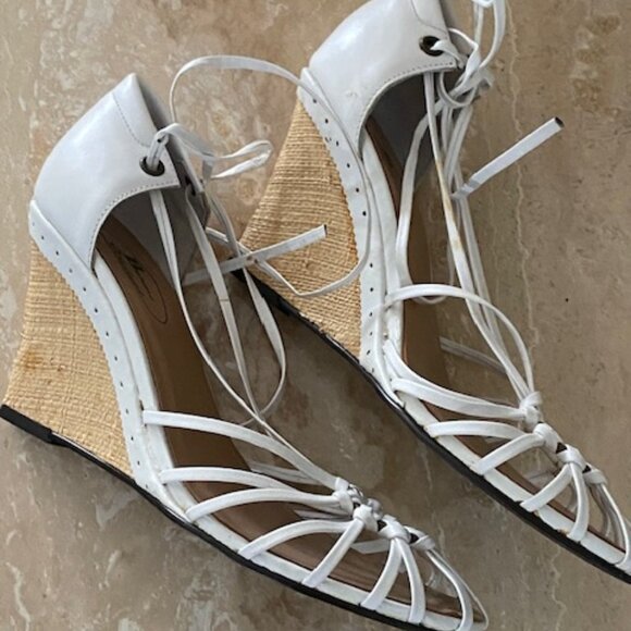 Ladies shoes - Picture 2 of 4